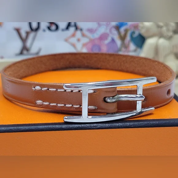 HERMÉS Leather Bracelet in Excellent Condition! - Picture 3 of 7